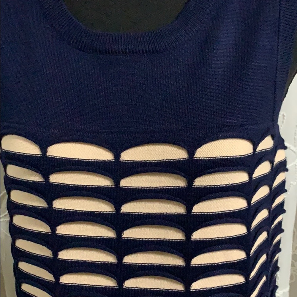 Dress - Picture 2 of 7